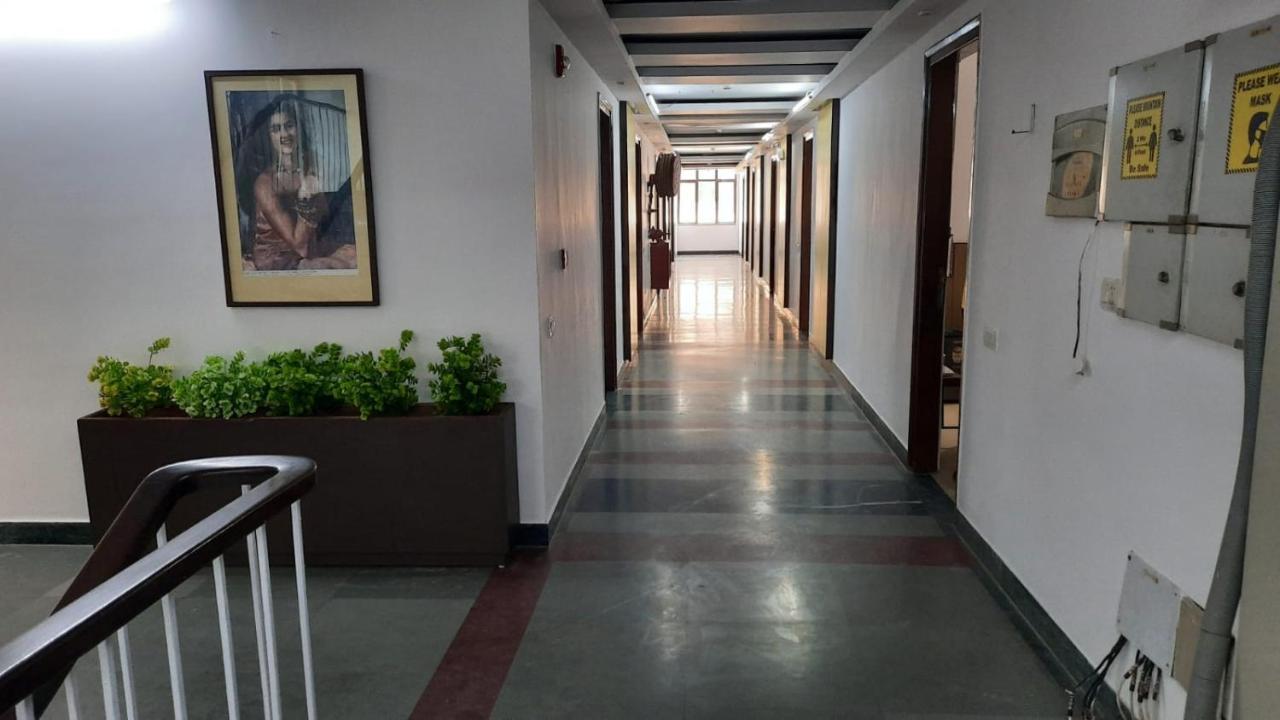 New Delhi Ymca Tourist Hostel Extérieur photo