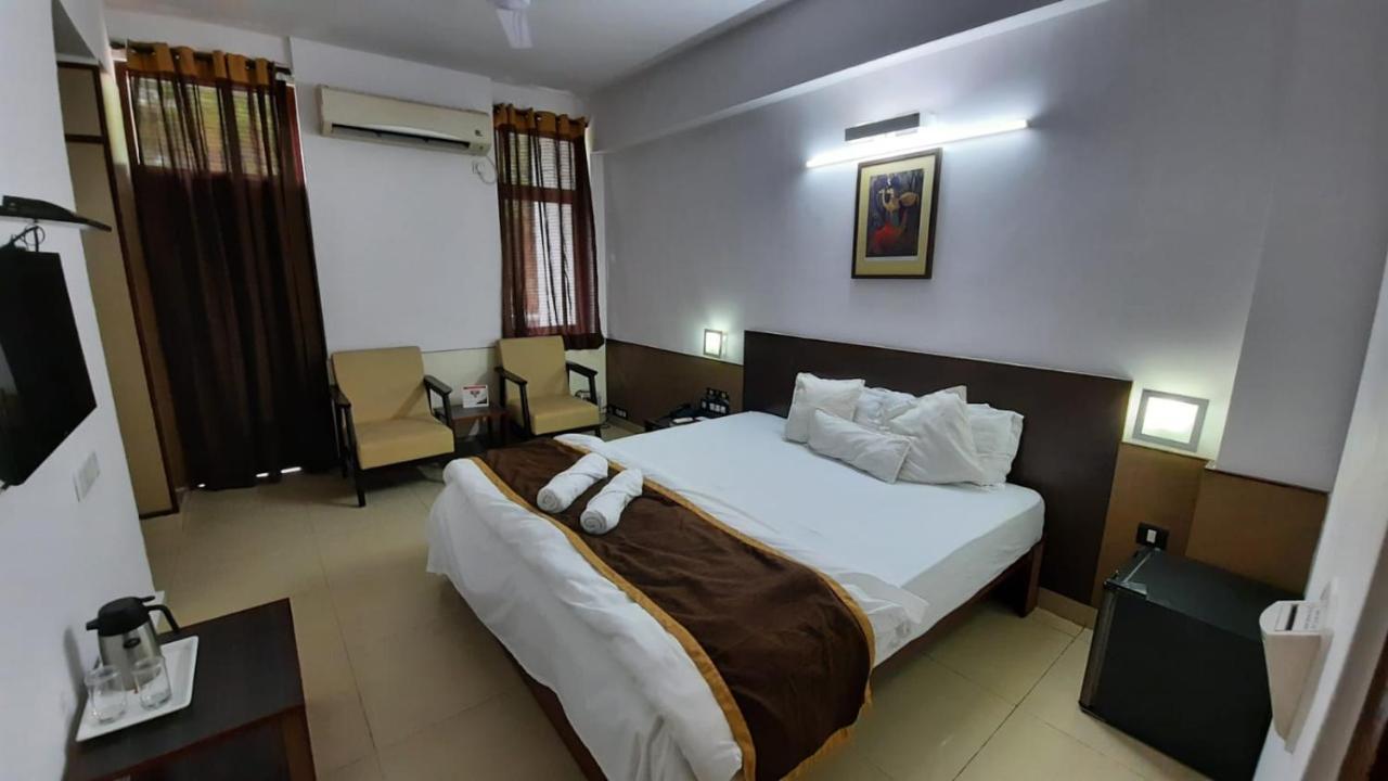 New Delhi Ymca Tourist Hostel Extérieur photo